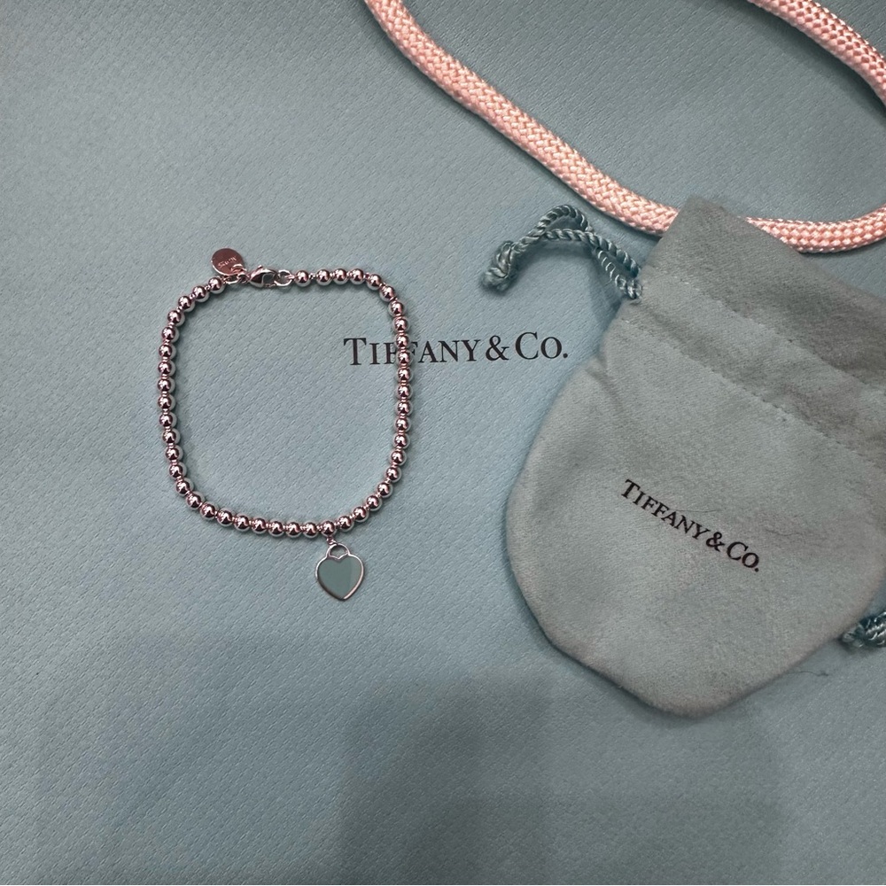 Return Tiffany & Co. Silver Heart Bracelet blue bead
